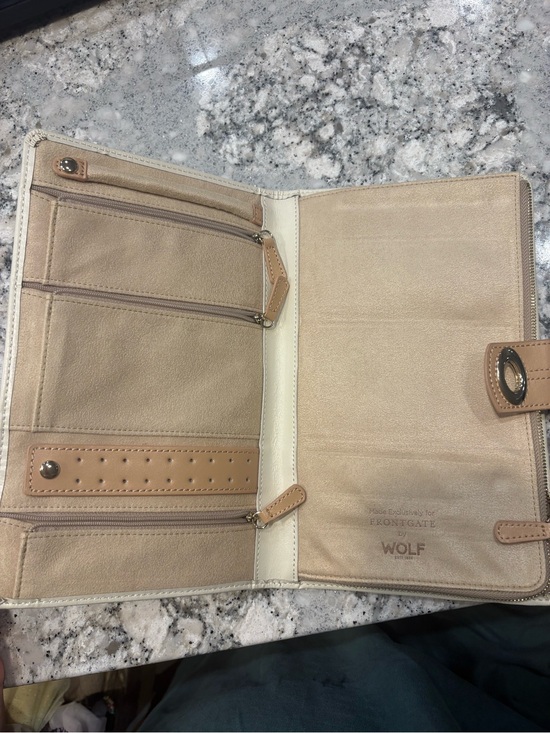WOLF Handbags - WOLF Tan and Cream Leather Travel Organizer